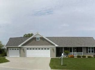 4018 Garrett St, De Pere, WI 54115