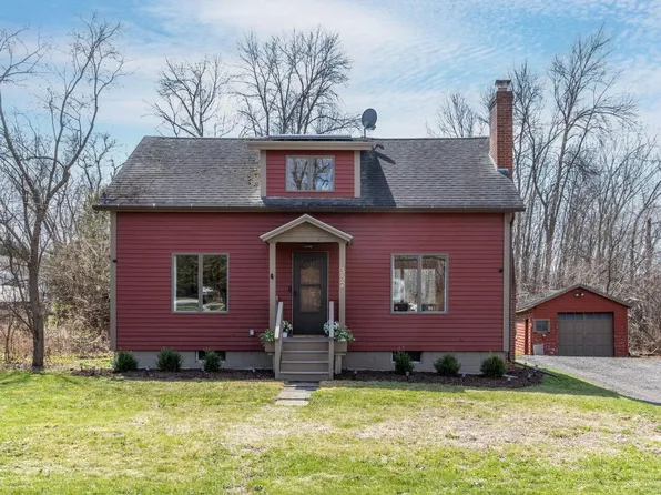 352 Lake Road, St. Albans Town, VT 05478