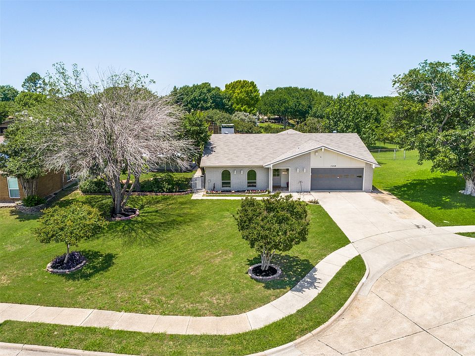 1st image of 7208 Langley Ct
