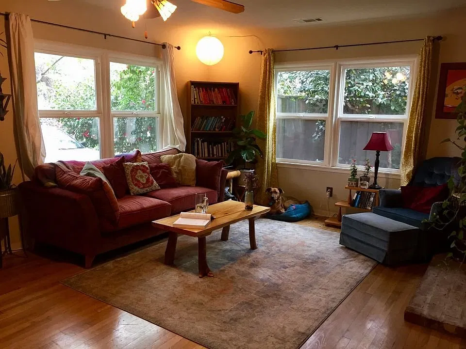 3 bed, 1409 sqft, $2,500 — Photo 3