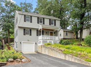 34 Elm Rd, Westford, MA 01886