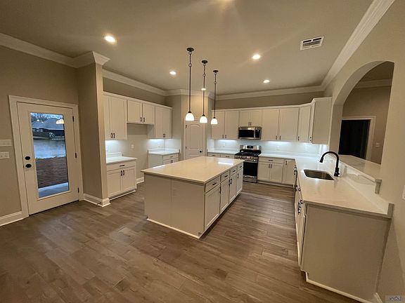 3rd image of 362 Taylor James Way