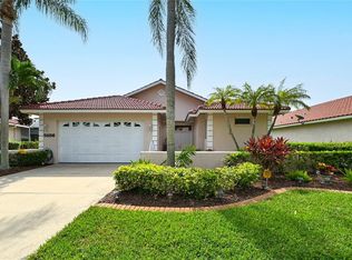 5856 Lakeside Woods Cir, Sarasota, FL 34243