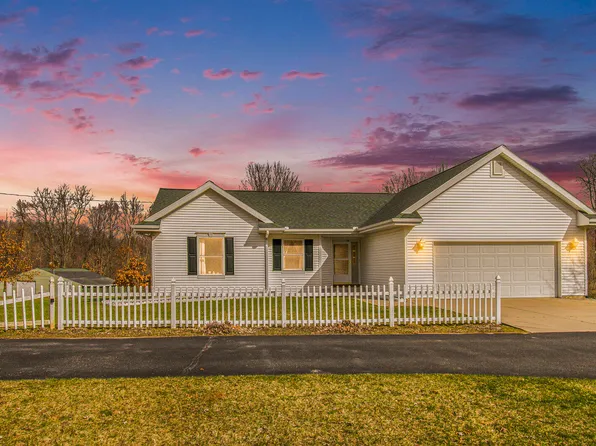 2898 Kiddville Rd, Orleans, MI 48865