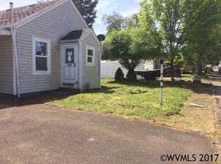 1252 SW Oregon Ave, Dallas, OR 97338