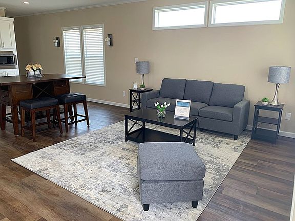 3rd image of 11110 Loblolly Ln