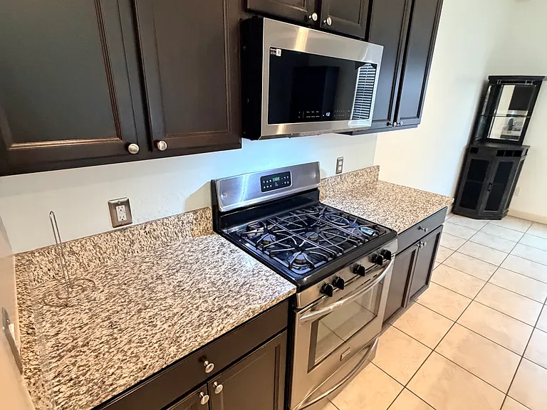 3607 N Brooklyn Dr — Photo 15