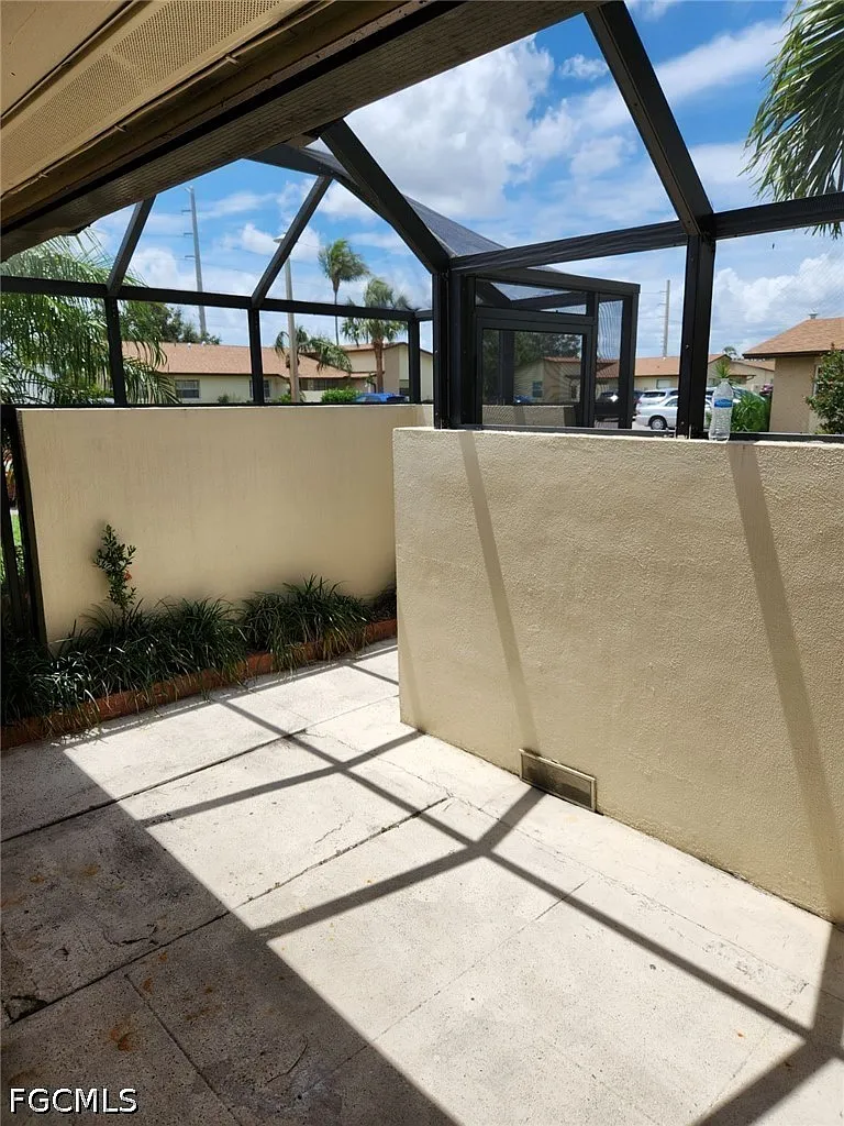 2 bed, 1.0 bath, 759 sqft, $1,200 — Photo 4