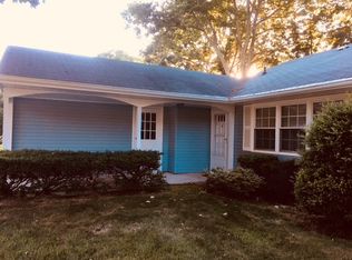 159 Brownfield Dr, Ridge, NY 11961