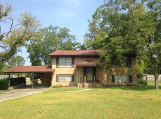 133 Back St, Gloverville, SC 29828