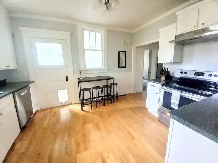 1822 S Abbs St — Photo 9