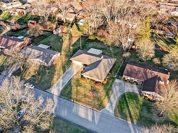 3rd image of 4316 Irelan St