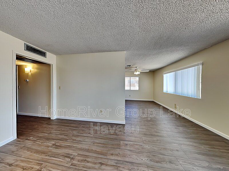 1st image of 3133 Sombrero Dr