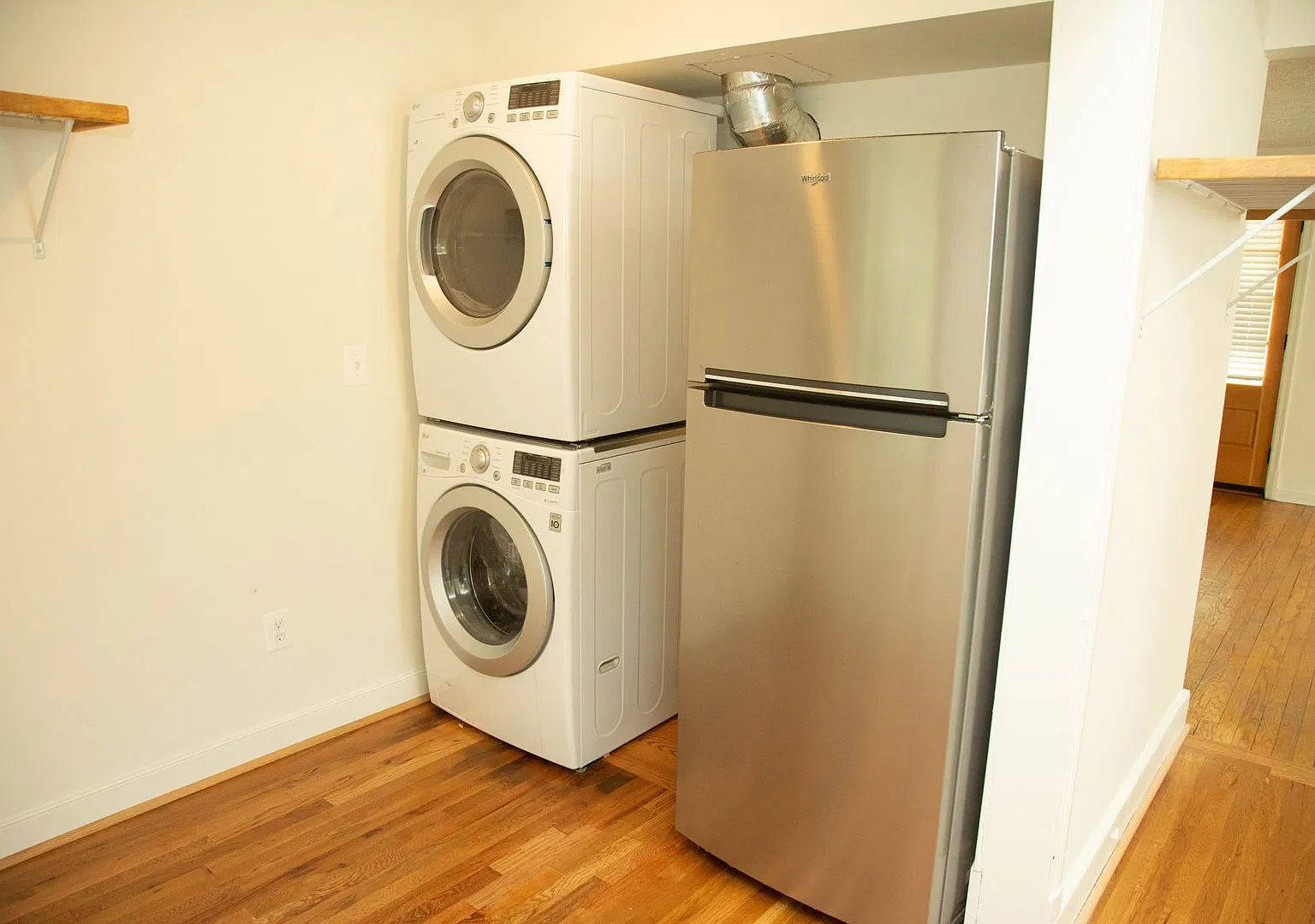 4 Bedroom House Available Near Scott Stadium and JPA — Photo 3
