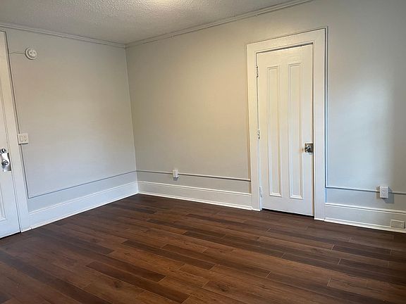 Living/sleeping space opens to kitchen