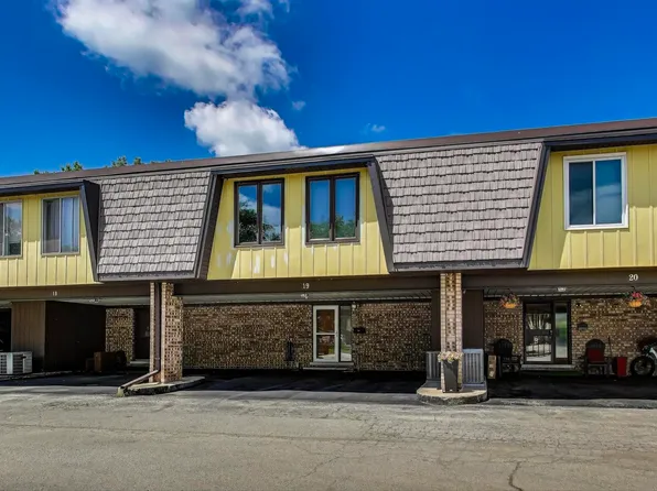 19 Cour Leroux, Palos Hills, IL 60465