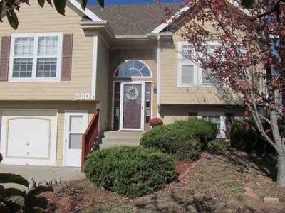 230 Santa Fe Dr, Baldwin City, KS, 66006