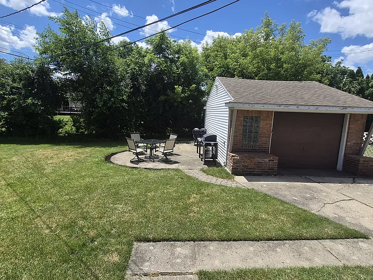 32623 Judy Dr — Photo 17