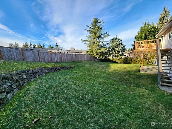 4th image of 5604 73rd Drive NE