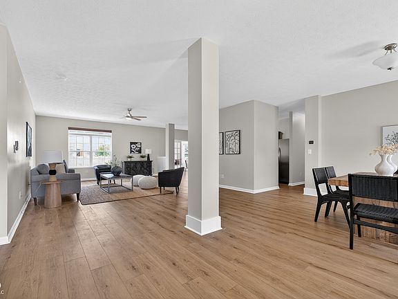 5th image of 8662 Claverdon Ln