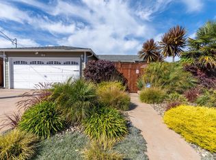 1180 Peralta Rd, Pacifica, CA 94044