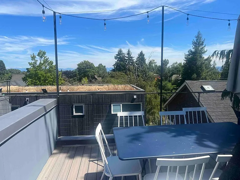339 16th Ave E #A — Photo 33