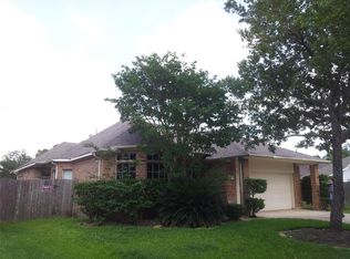 4827 Silverlake Dr, Sugar Land, TX 77479