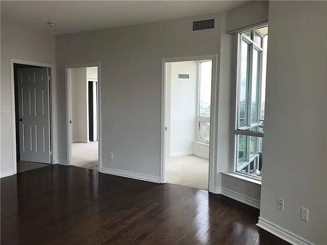 2nd image of 18 Holmes Ave #2103