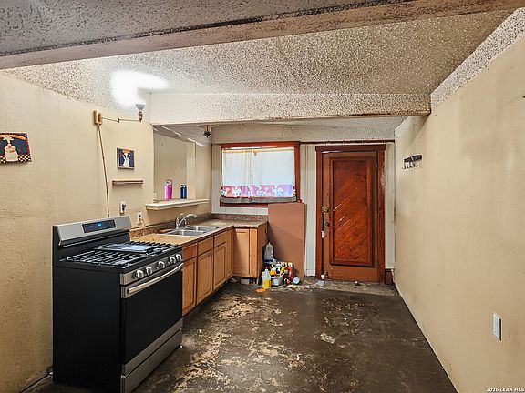 4th image of 479 Clutter Avenue