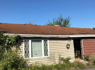 901 12th St, Watervliet, NY 12189