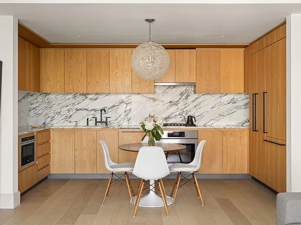 308 N 7th St #5A, Brooklyn, NY 11211