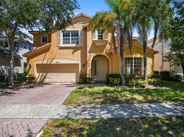 19143 Crystal St, Fort Lauderdale, FL 33332