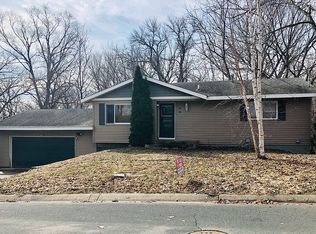 4643 Hampton Rd, Mound, MN 55364