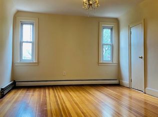 24311 Thornhill Ave, Flushing, NY 11362