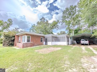 10 W Graham St, Mc Rae, GA 31055