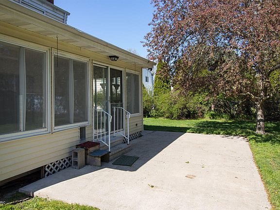 5th image of 413 Morningside Dr