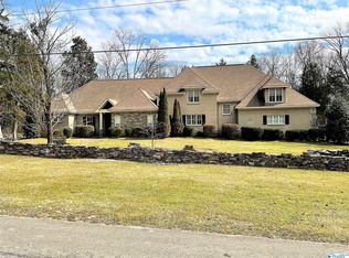 101 Ashwood Dr, Decatur, AL 35603