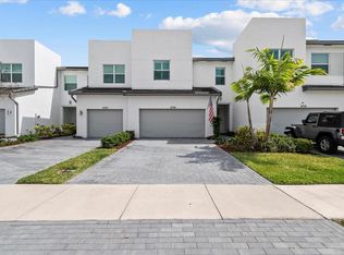 4794 Navali Dr, Lake Worth, FL 33467