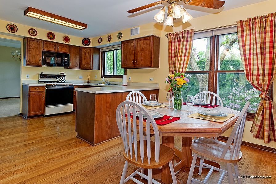 1st image of 532 Greenhill Ln