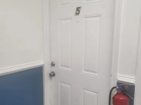 87 Wales Avenue image 11 of 12