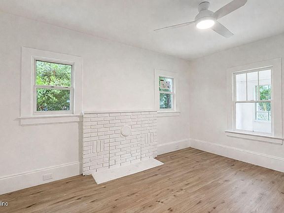 4th image of 725 W 16 Street