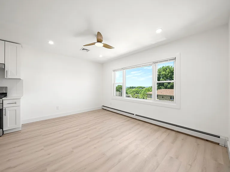 432 Oak St #2 — Photo 17