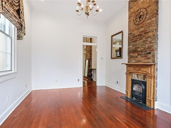 2nd image of 936 Kerlerec St
