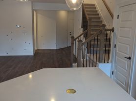 2725 Woodall Dr