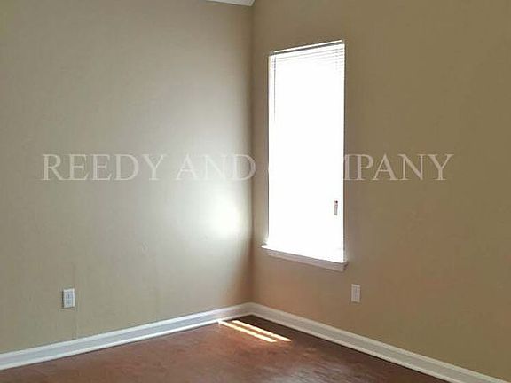 4th image of 9298 Charly Hill Ln