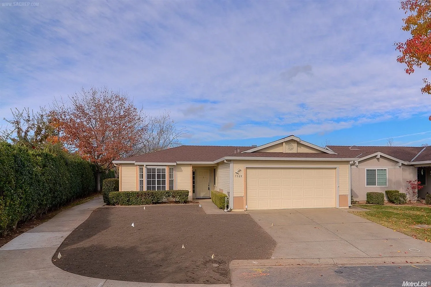 7309 Sunseason Ln photo 1