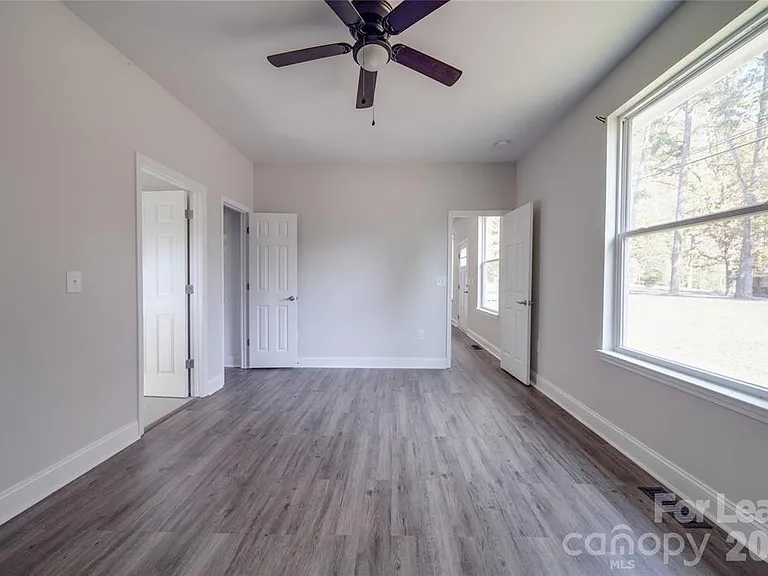 112 Rockwell Ct — Photo 22
