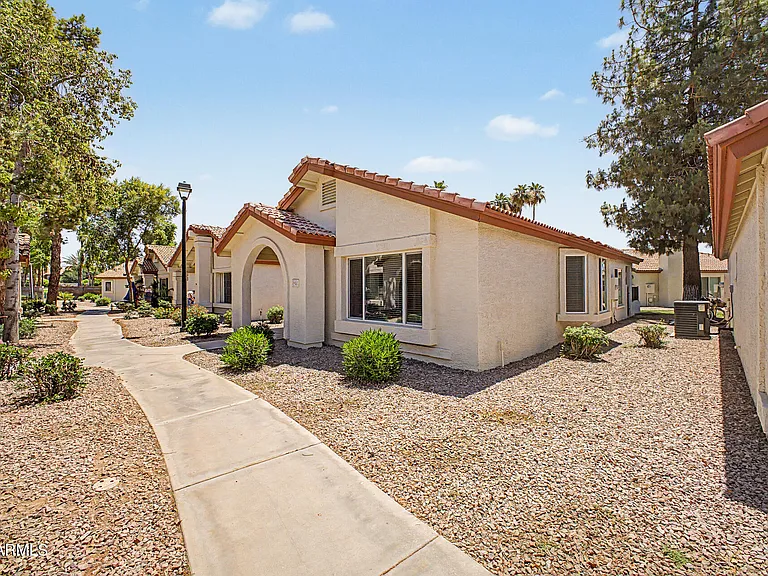 1120 N Val Vista Dr #95 — Photo 37