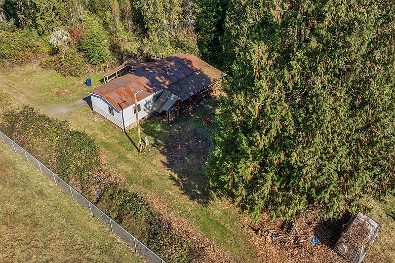 3rd image of 15714 234th Street SE