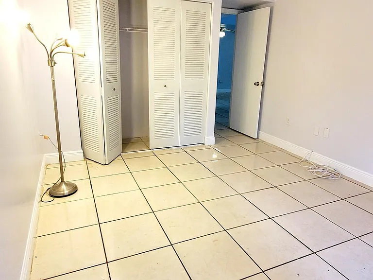 721 N Pine Island Rd #103 — Photo 37